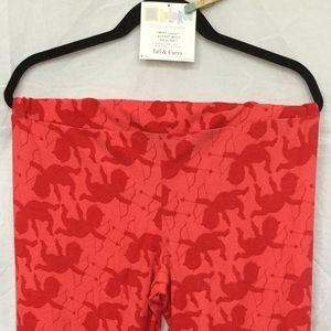 BNWT LuLaRoe Valentine Day Leggings - Tall & Curvy
